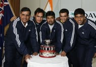 L-R Ramesh Krishnan, Vishaal Uppal, Leander Paes, Harsh Mankad, Rohan Bopanna of India