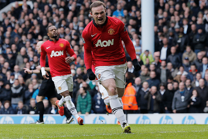 Manchester United can salvage their season by playing Wayne Rooney in midfield