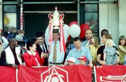 Arsenal manager Arsene Wenger dreams of lifting FA Cup again