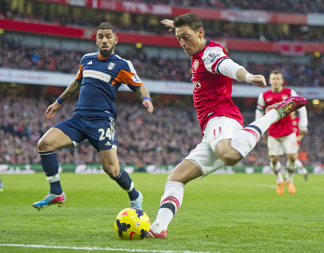 Juan Mata vs Mesut Ozil - Who is better?