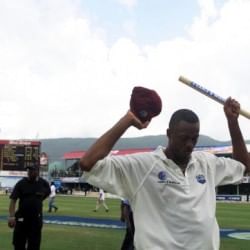 Courtney Walsh to take part in Celebrity Cricket League