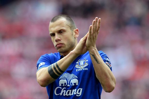 Roberto Martinez admits John Heitinga may move to Galatasaray