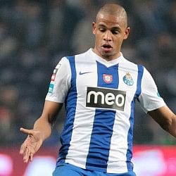 Rumour: Liverpool and Manchester United linked with Fernando