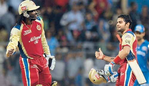 Video: Chris Gayle punishes Daniel Vettori