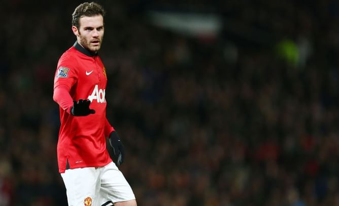How efficient was Juan Mata on his debut for Manchester United?