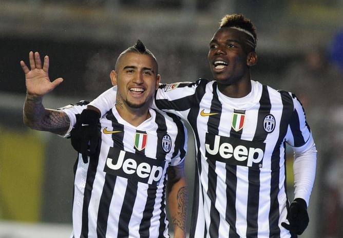 Rumour: Manchester United plot astonishing swoop for Paul Pogba and Arturo Vidal
