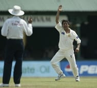 COLOMBO - OCTOBER 5: Saqlain Mushtaq of Pakistan appeals sucessfully for the wicket of Matthew Hayden of Australia during the second session of the third day of the first test match between Pakistan and Australia at the P.Saravanamuttu Stadium in Colombo in Sri Lanka on October 5, 2002. (Photo by Clive Mason/Getty Images.)