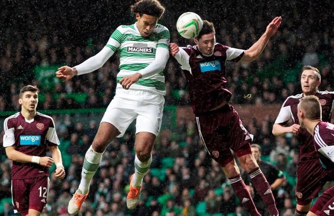 Rumour: Arsenal and Manchester City battle for the signature of Dutch defensive rock