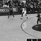 Outrageous! Miami Heat's Dwyane Wade gets away with a 7-step travel
