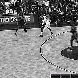 Outrageous! Miami Heat's Dwyane Wade gets away with a 7-step travel