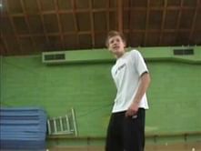 Video: Freestyle Badminton
