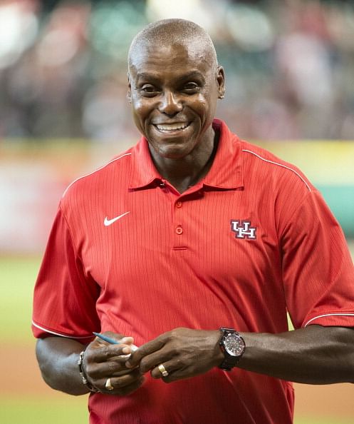 Carl Lewis calls for universal push against doping