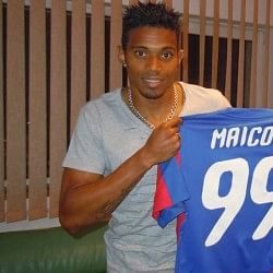 Shakthar to pay-out Maicon's contract to his family