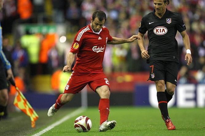 Ex-Liverpool star slams former manager over Barcelona departure