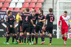 Ajax maintain Dutch league lead despite draw at Utrecht