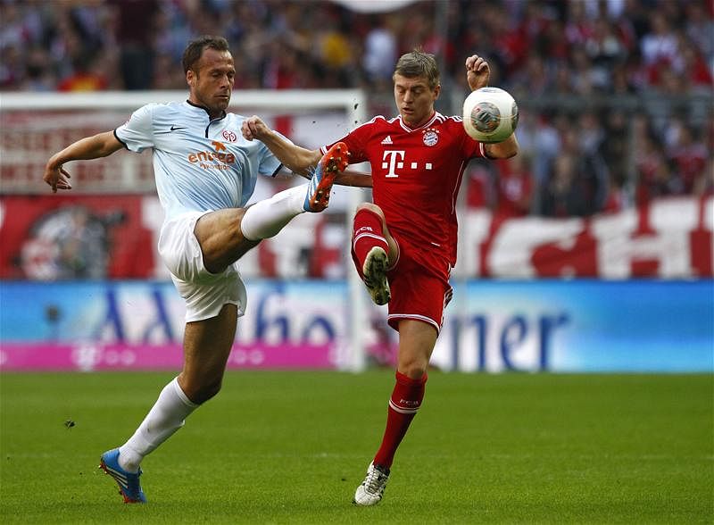 Can Toni Kroos replace Paul Scholes at Manchester United?