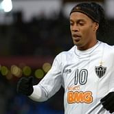 Rumour: Jose Mourinho snubbed Ronaldinho in favour of Didier Drogba