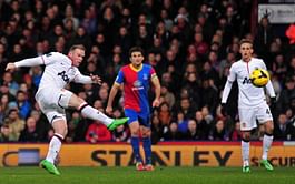 Why Wayne Rooney should not play in midfield for Manchester United