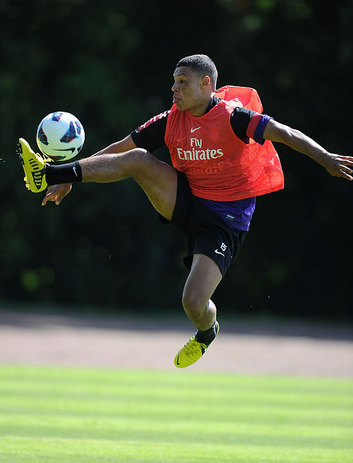 Alex Oxlade-Chamberlain trolls Chelsea and Manchester City