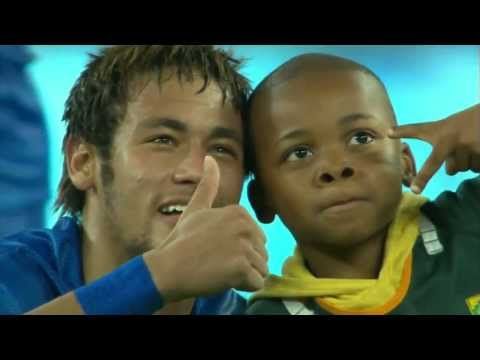 Video: Neymar welcomes kid at the ground during South Africa vs Brazil friendly