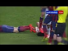 El Clasico: Sergio Busquets escapes red card after stepping on Pepe's head