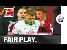 Aaron Hunt of Werder Bremen dives and refuses to accept penalty