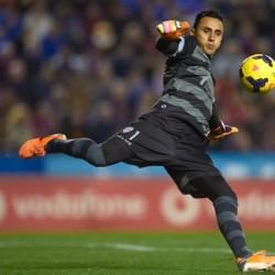 Rumour: Liverpool interested in Levante goalkeeper Keylor Navas