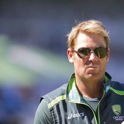 Shane Warne threatens to take legal action over fake tweet