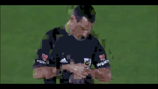 Valencia's Seydou Keita scores the fastest goal in La Liga history - 7.6 seconds!
