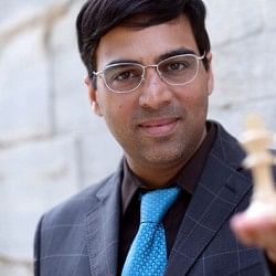 Viswanathan Anand plays spectacular game to defeat Levon Aronian in Candidates tournament