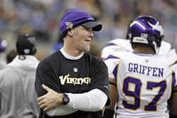 Most embarrassing records in American sports
