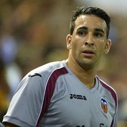 Rumour: Manchester United looking to sign Valencia defender Adil Rami
