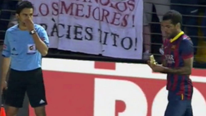 Villareal fan who threw banana at Dani Alves gets lifetime stadium ban