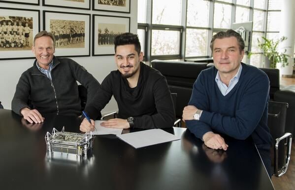 Ilkay Gundogan extends Borussia Dortmund contract till 2016