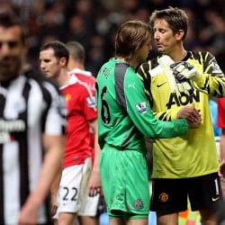 Edwin Van der Sar sends Tim Krul birthday wishes... and then takes it back!