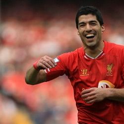 Diego Forlan: I advised Luis Suarez to leave Liverpool and join Manchester United