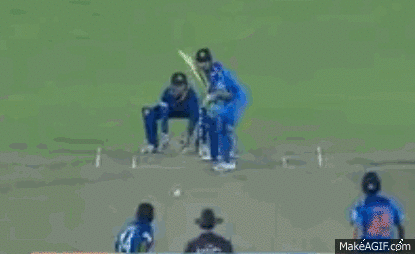 GIF: Lasith Malinga drops a sitter to give Virat Kohli another life