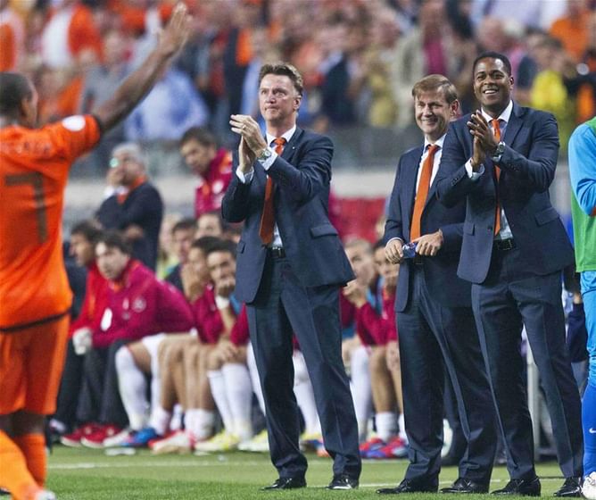 Rumour: Louis van Gaal plans to hand Class of ’92 coaching role at Manchester United
