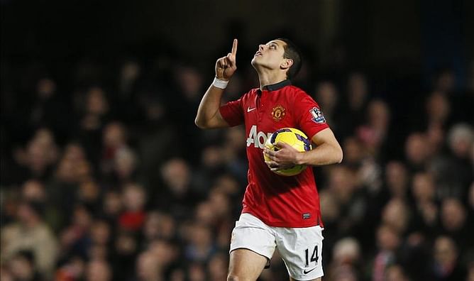 Rumour: Manchester United's sale of Hernandez may help Chelsea's pursuit of Diego Costa