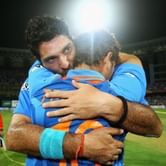 Sachin Tendulkar shows his support for Yuvraj Singh
