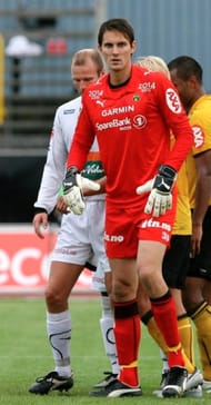 tall football players #10