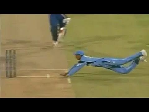 Video: Mohammad Kaif runs out Nick Knight; one of India's finest fielding moments