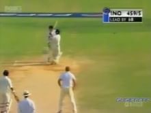 Video: Sachin Tendulkar using powerful paddle sweep shot to great success