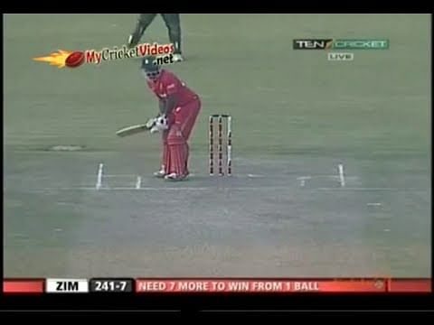 Video: Batsman stands in funny stance