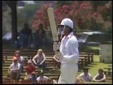 Video: Dennis Lilee bats with an alumunium bat