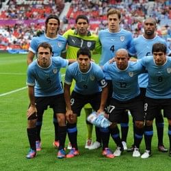 Uruguay announce 25-man provisional squad for FIFA World Cup 2014 - Suarez and Cavani to lead the attack