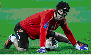 Football players and their masks: A growing trend