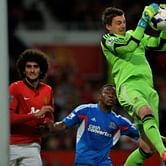 Hull City goalkeeper Eldin Jakupovic sorry for saving Ryan Giggs' freekick