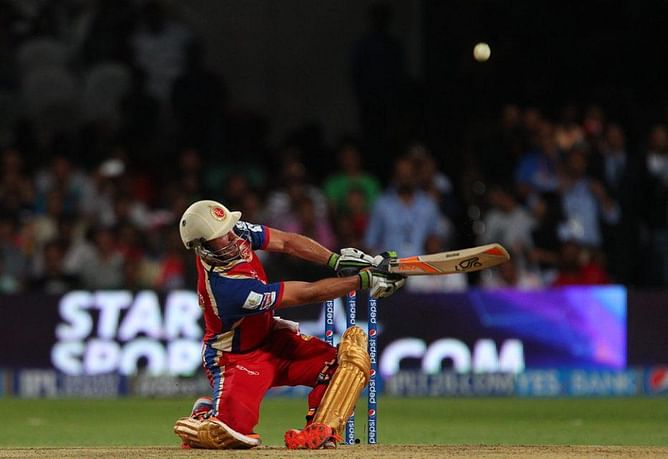 Video: ABD's best shot against SRH - Even Steyn couldn't stop himself from applauding!