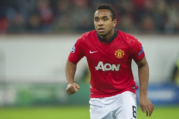 Manchester United player-on-loan Anderson breaks papal law; takes photo of Pope Francis